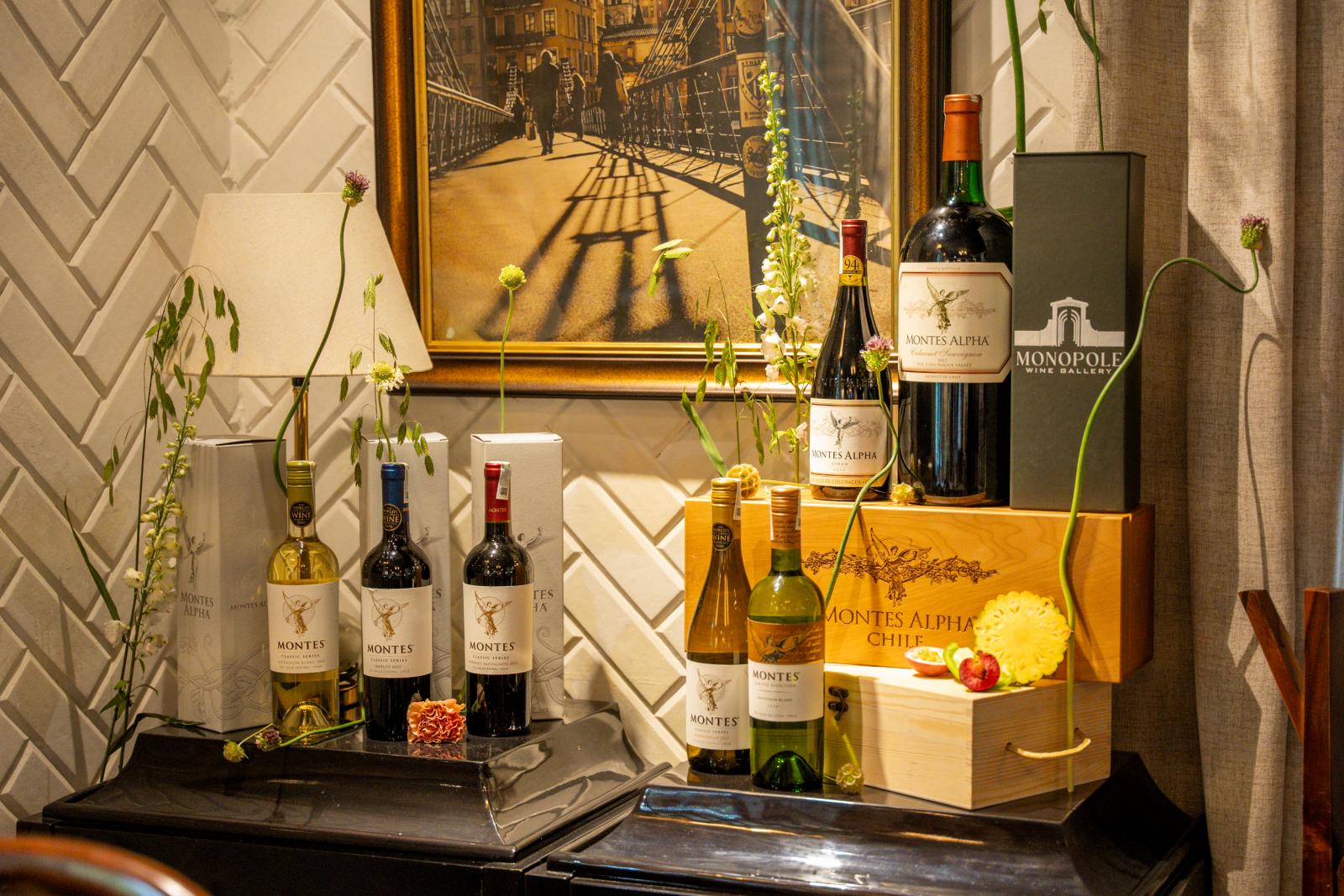 KHI BIỂU TƯỢNG MONTES XUẤT HIỆN TẠI CÁC SỰ KIỆN